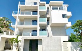 Condominium 紅-Bin-